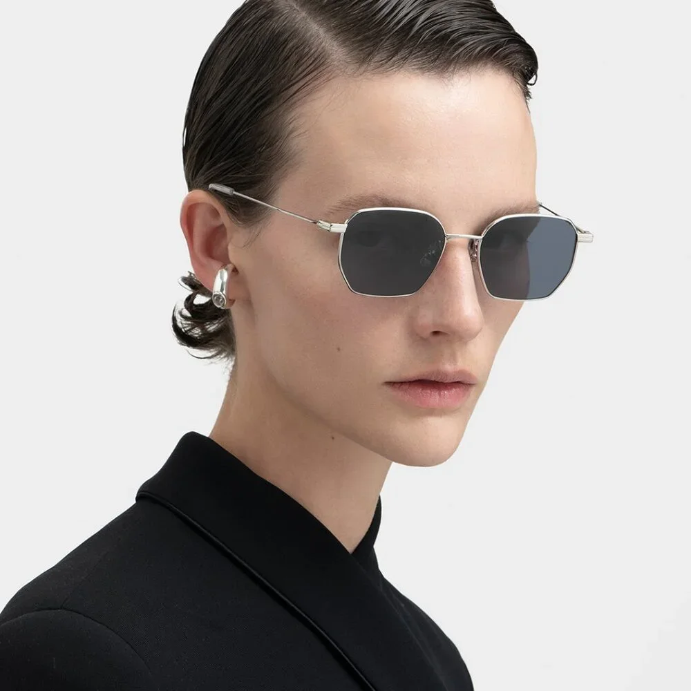 Gentle Monster Bowly 02 Sunglasses - Picture 6 of 11